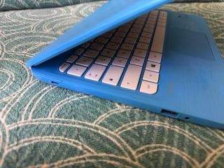 HP Stream 11 - Intel N3060 - 2GB RAM, 32GB, Win 10