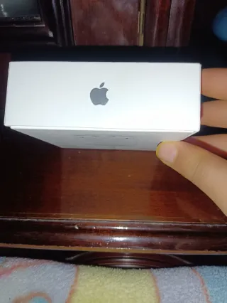 Caja AirPods Apple Blanca