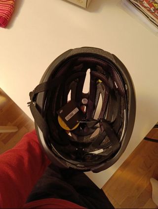 Casco giro Sintax. MIPS.