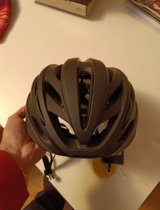 Casco giro Sintax. MIPS.