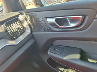 Volvo XC60 2022