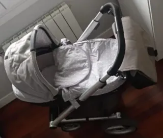 Capazo, silla y chasis Mutsy i-go