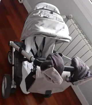 Capazo, silla y chasis Mutsy i-go