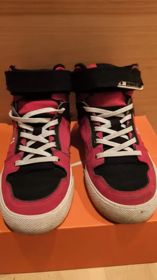 Zapatillas DC Shoes rosas y negras T35
