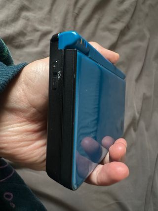 Console Nintendo DSi XL Blu con caricatore