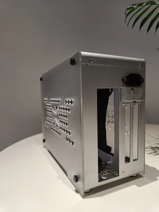 Caja Mini ITX Aluminio + Fuente SFX