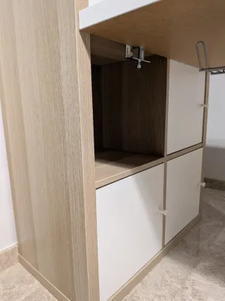 Estantería Kallax Ikea con escritorio Linmon