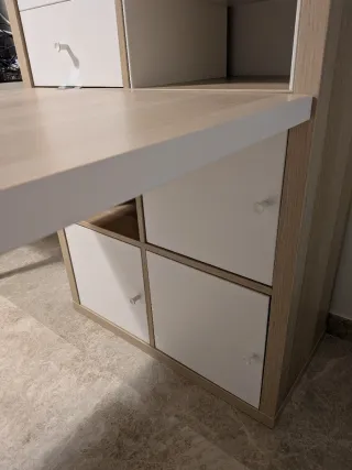 Estantería Kallax Ikea con escritorio Linmon