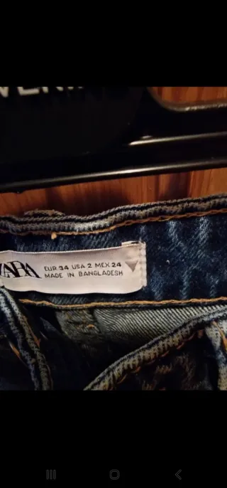 Pantalón vaquero recto Zara azul