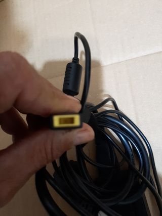 Cargador de portátil lenovo