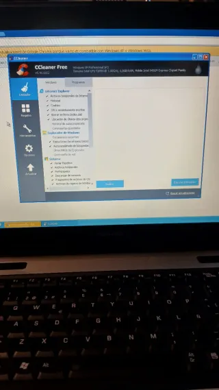 Portátil Toshiba y funda de transporte Samsonite
