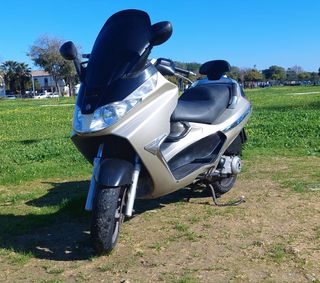 Piaggio X8 125cc Maxiscooter