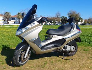 Piaggio X8 125cc Maxiscooter