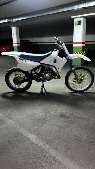 Yamaha YZ 125