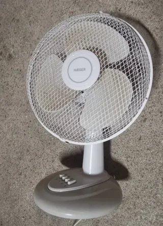 Ventilador Haeger Blanco y Gris