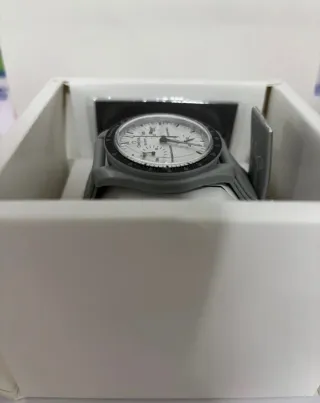 Swatch x Omega MoonSwatch