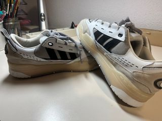 Zapatillas Adidas ADI2000 Gris y Blanco