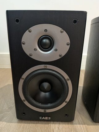 Altavoces Acoustic Energy Aelite one