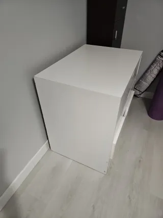 Cajonera de mandera blanca