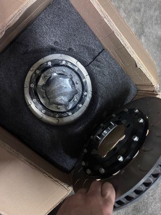 Pinzas Freno 4 Pistones para nissan patrol .