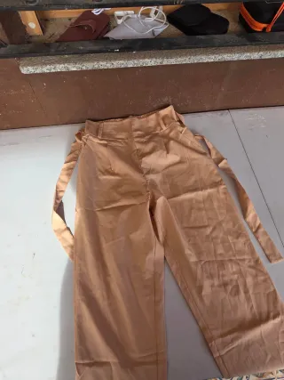 Pantalón beige de vestir