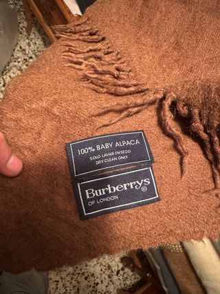 Bufanda Burberry 100% Baby Alpaca Marrón
