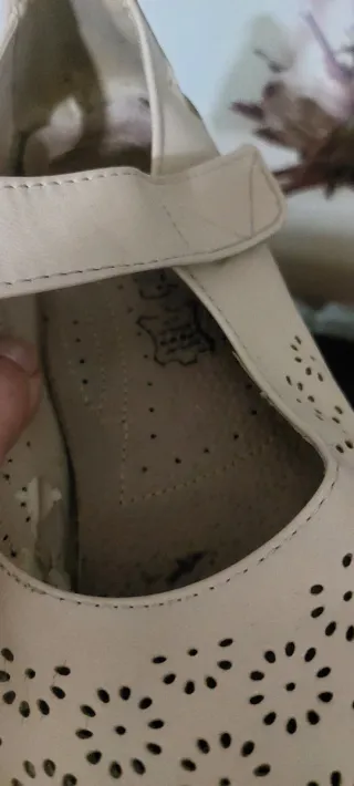 Bailarinas de piel beige