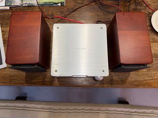 Equipo de música JVC DVD-CD y altavoces