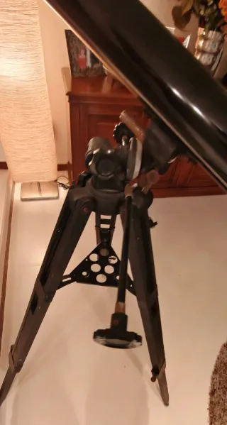 Telescopio Tasco con trípode