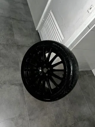 Llanta Audi, BMW, Mercedes Negra