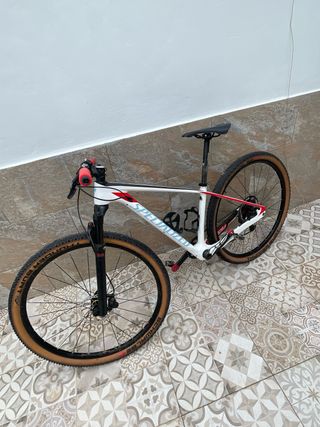 Specialized Stumpjumper Carbon – XC Competición