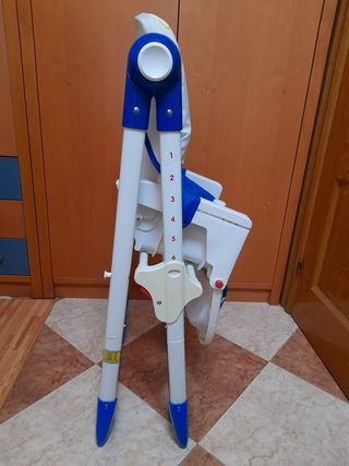 Trona para bebés con bandeja regulable - Piku