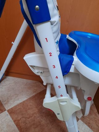 Trona para bebés con bandeja regulable - Piku