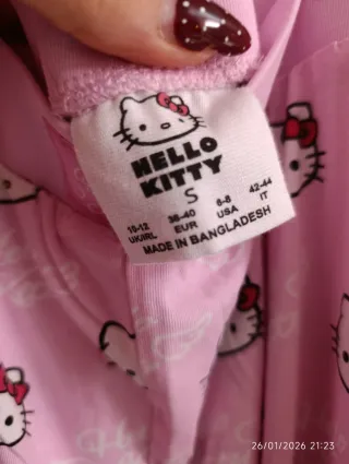 Pijama Hello Kitty rosa y blanco