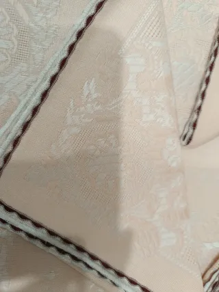 Mantelería bordada nueva