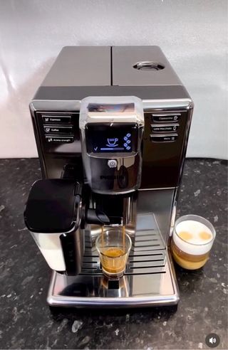 Cafetera Philips Serie 5000 Inox