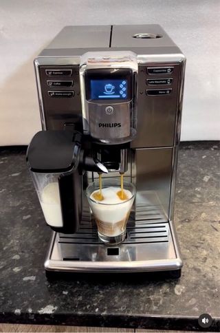 Cafetera Philips Serie 5000 Inox