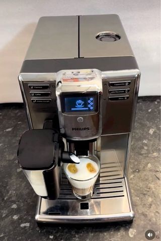 Cafetera Philips Serie 5000 Inox