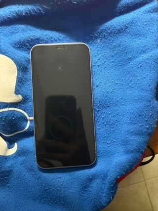 iPhone 12 Morado