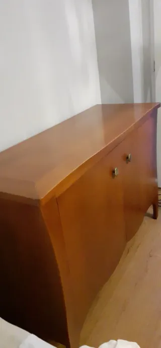 Set de muebles de salón: Vitrina, mesa, cómoda, tv