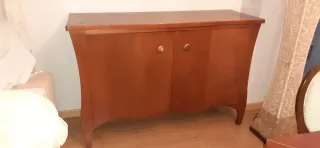 Set de muebles de salón: Vitrina, mesa, cómoda, tv