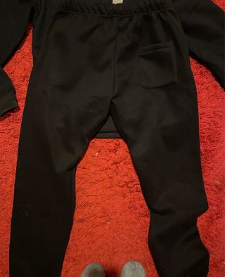 Conjunto ESSENTIALS x Fear of god negro