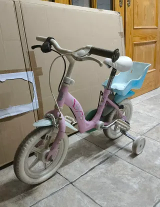 Dos Bicicletas infantiles rosas