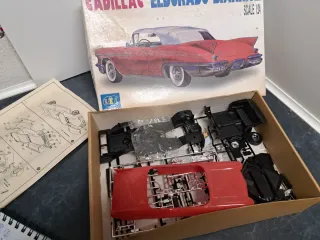 Maqueta Cadillac Eldorado Biarritz 1:24