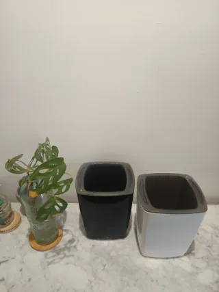 2 Macetas Autorriego Black & White