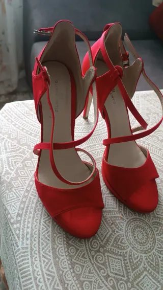 Zapatos Gloria Ortiz Rojos Talla 39