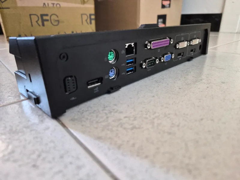 Laptop Dell Precision M6500 + Estación de acoplamiento afbeelding 2