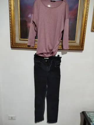 Set maglia rosa only e jeans neri