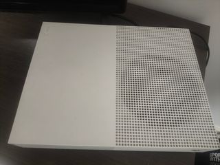 XBOX ONE S 1TB