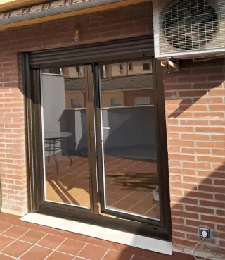 Ventanas y puertas de aluminio